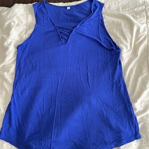 Women sleeveless top